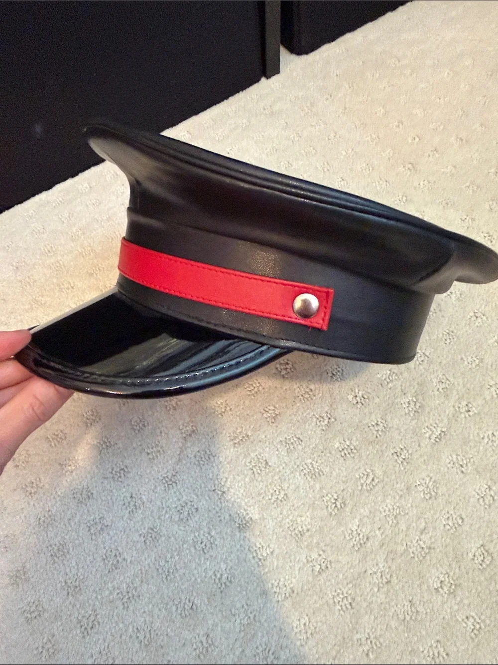 Black and Red Leather-Look Peaked Captain hat